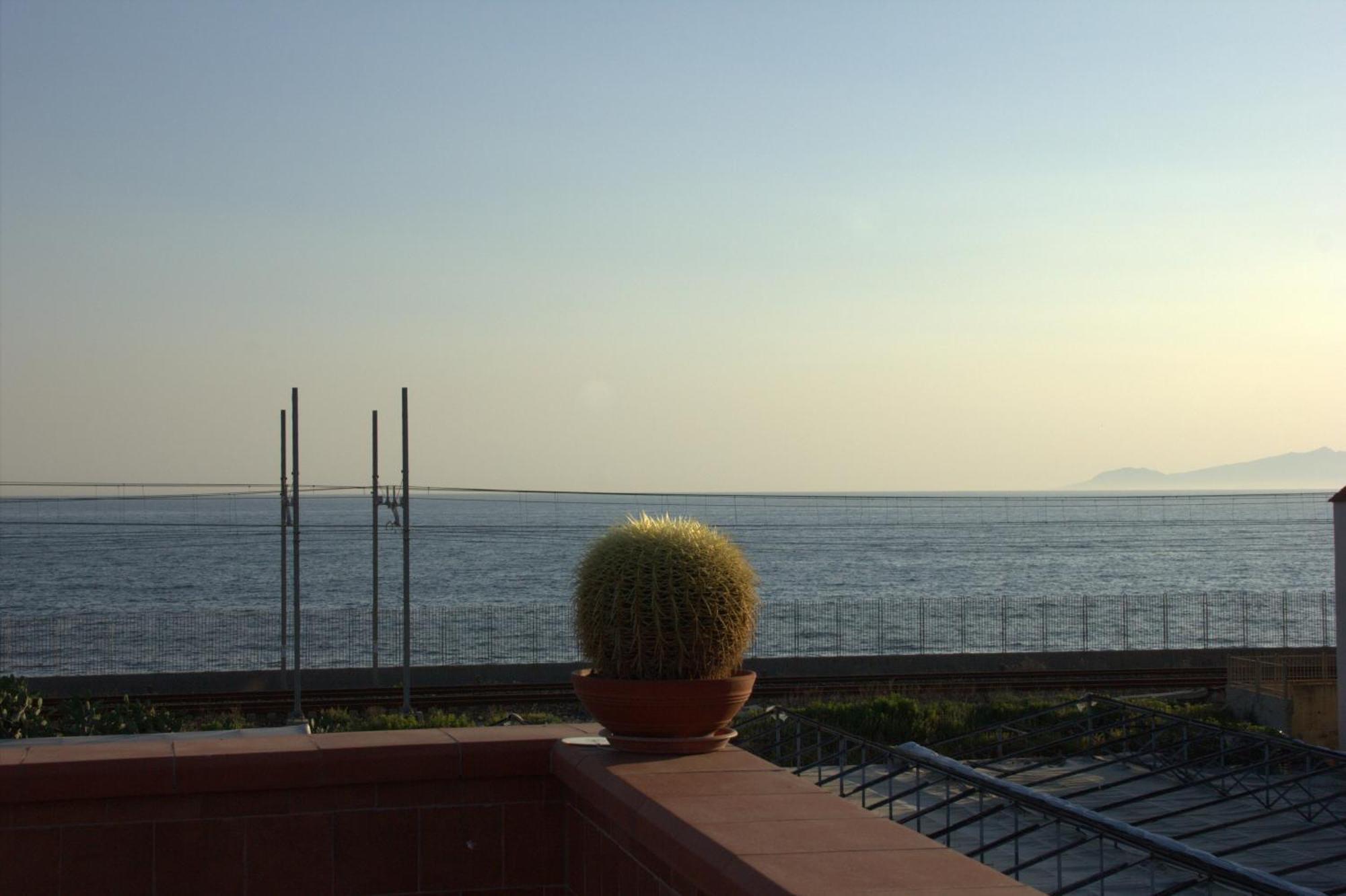 Bed and Breakfast Domus Felix Ercolano Exterior foto